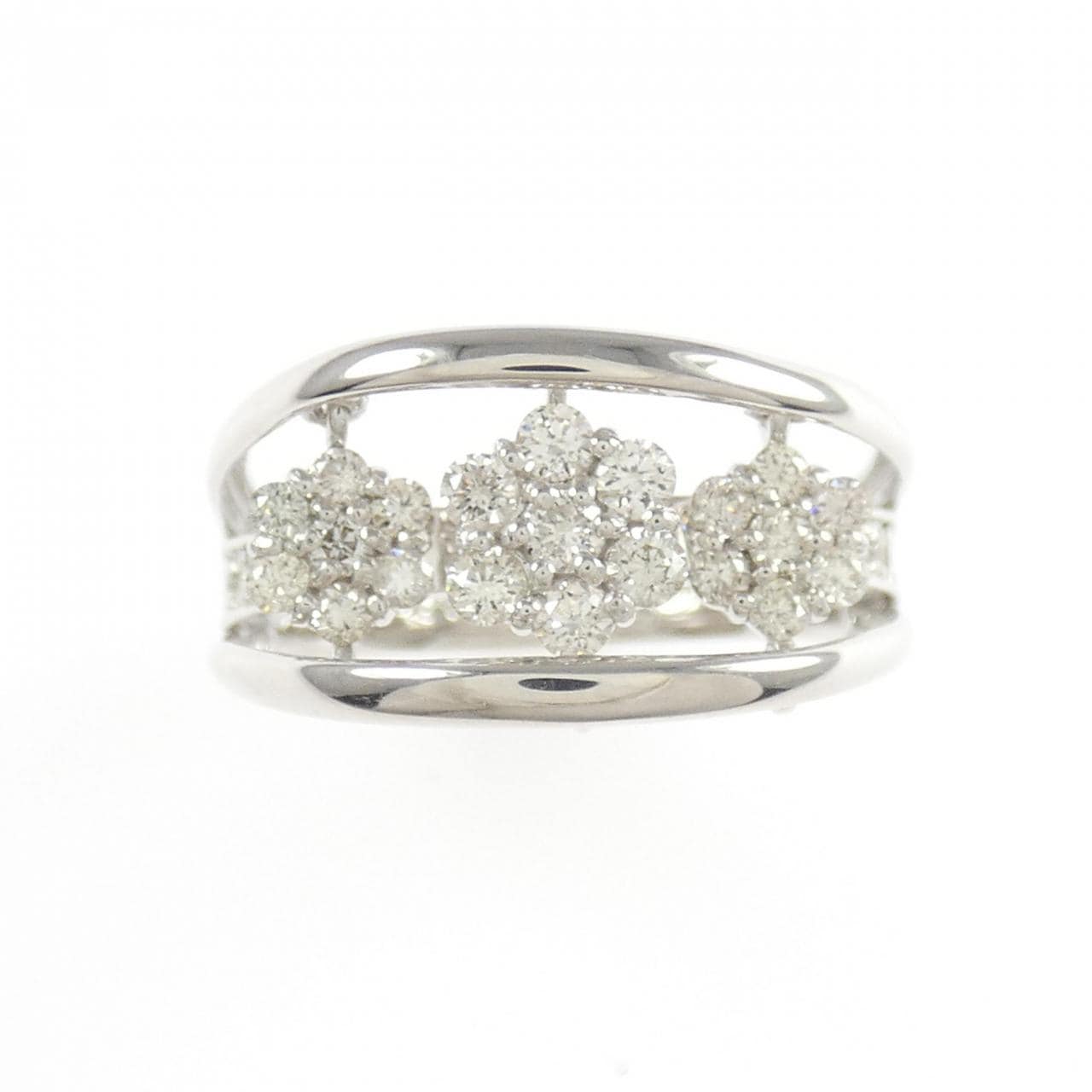 K18WG フラワー ダイヤモンド リング 0.50CT