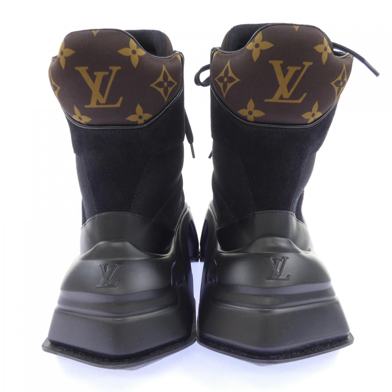 ルイヴィトン LOUIS VUITTON LVアークライト2.0ライン ブーツ