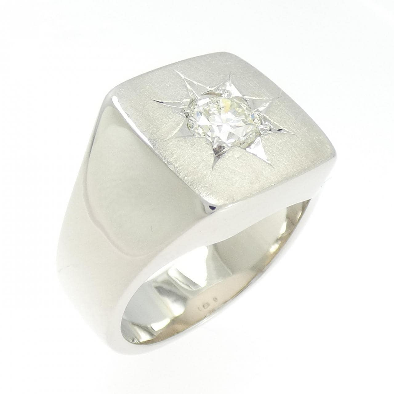 PM900 ダイヤモンド リング 0.69CT