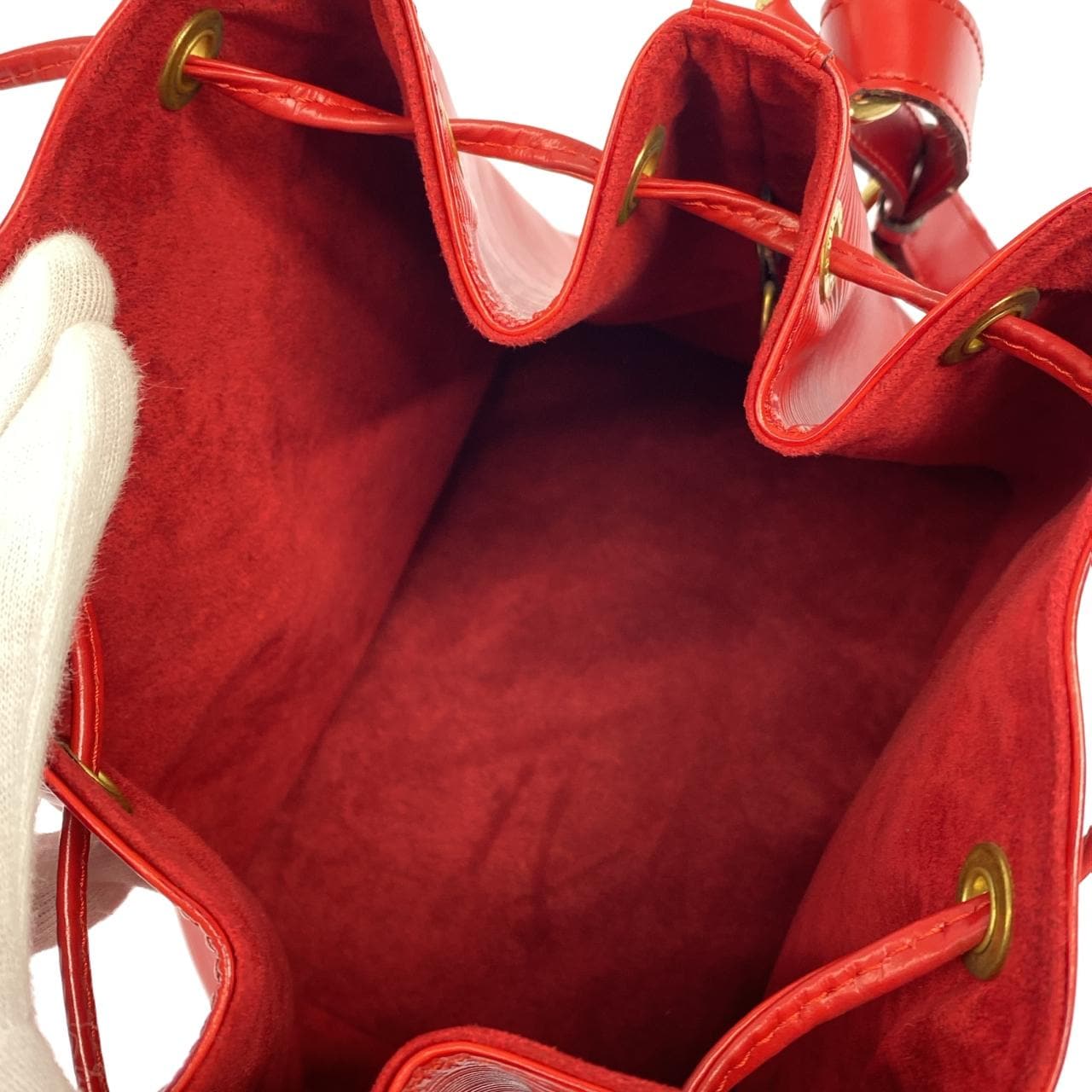 ルイヴィトン エピ プチ ノエ M44107 ショルダーバッグ