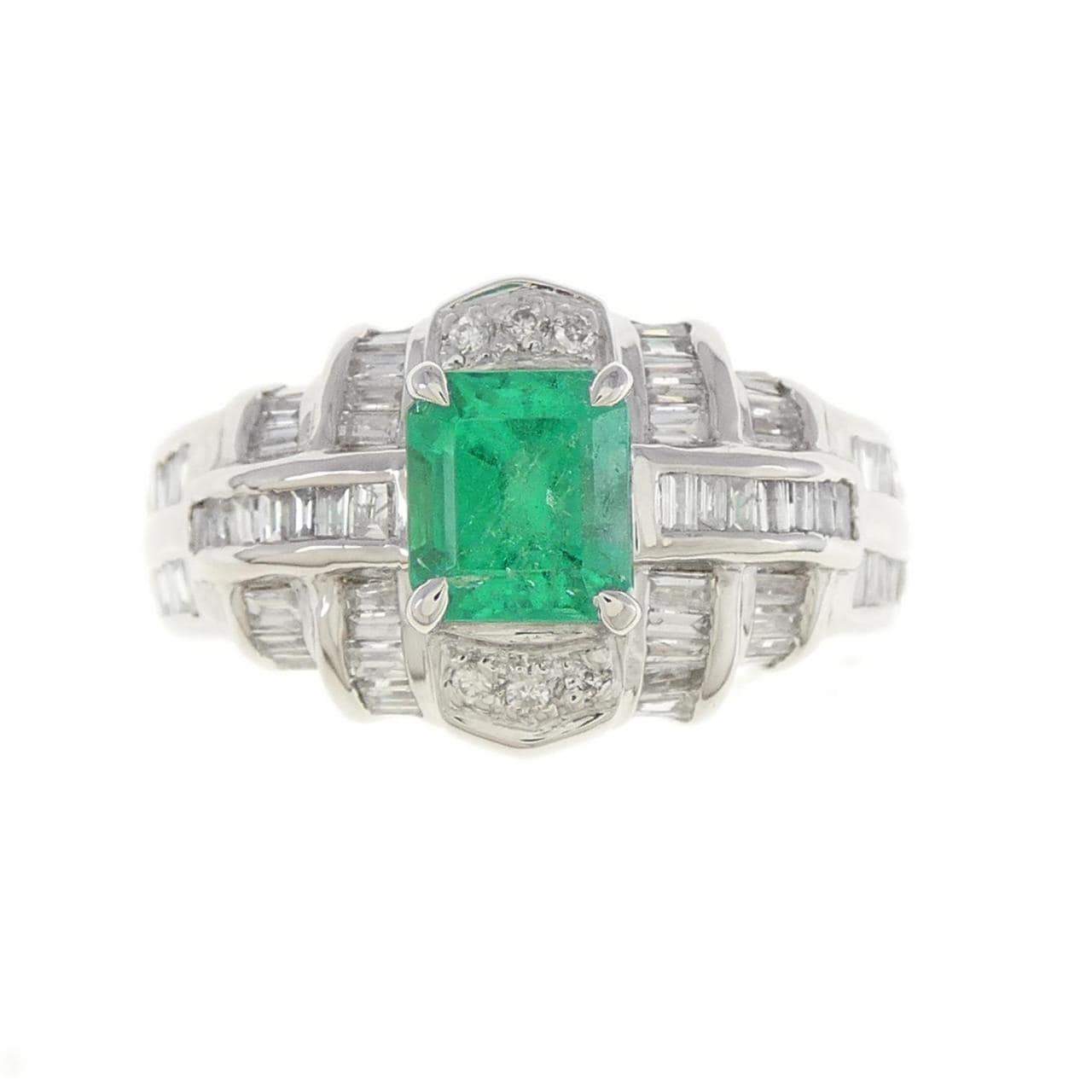 PT emerald ring