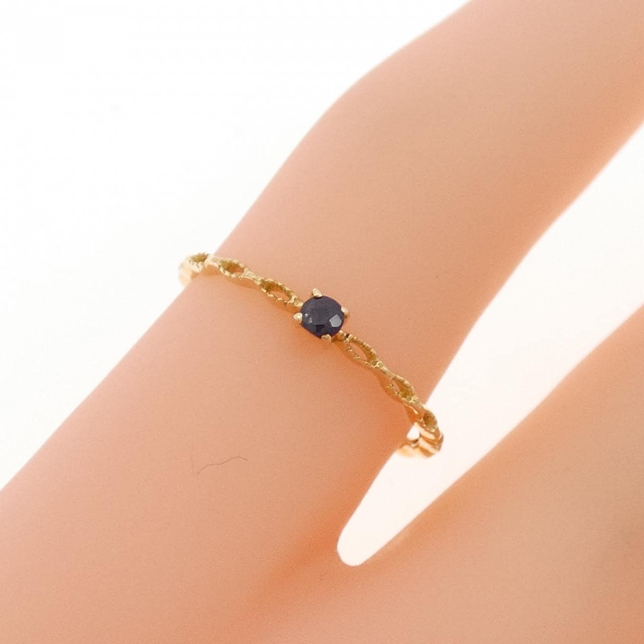 K18YG サファイヤ ピンキー リング