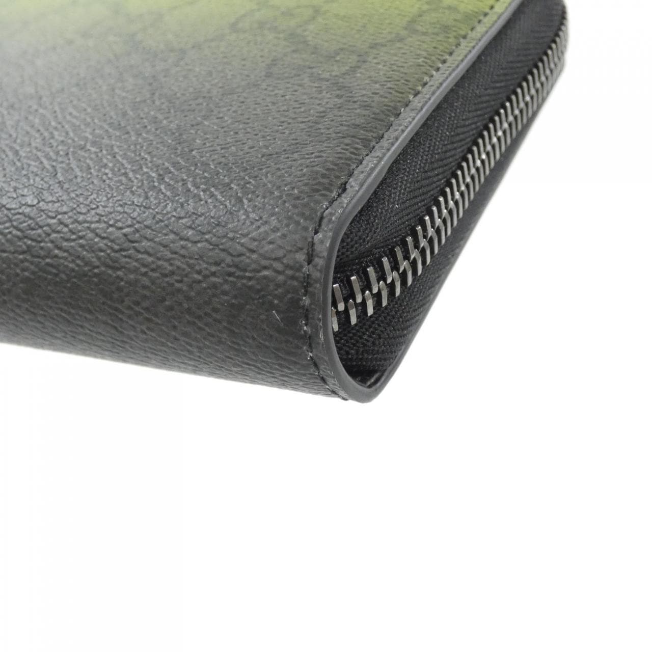 グッチ GUCCI CHROMA 835706 FAERJ 財布