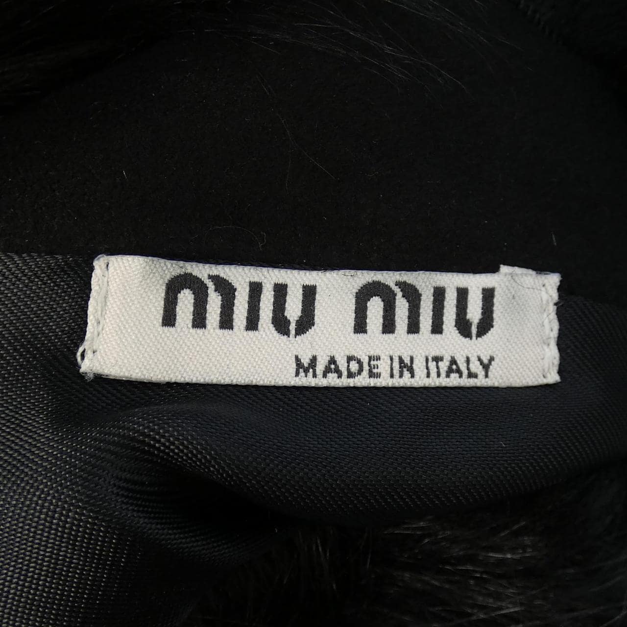 MIU MIU MIU MIU Mouton Court