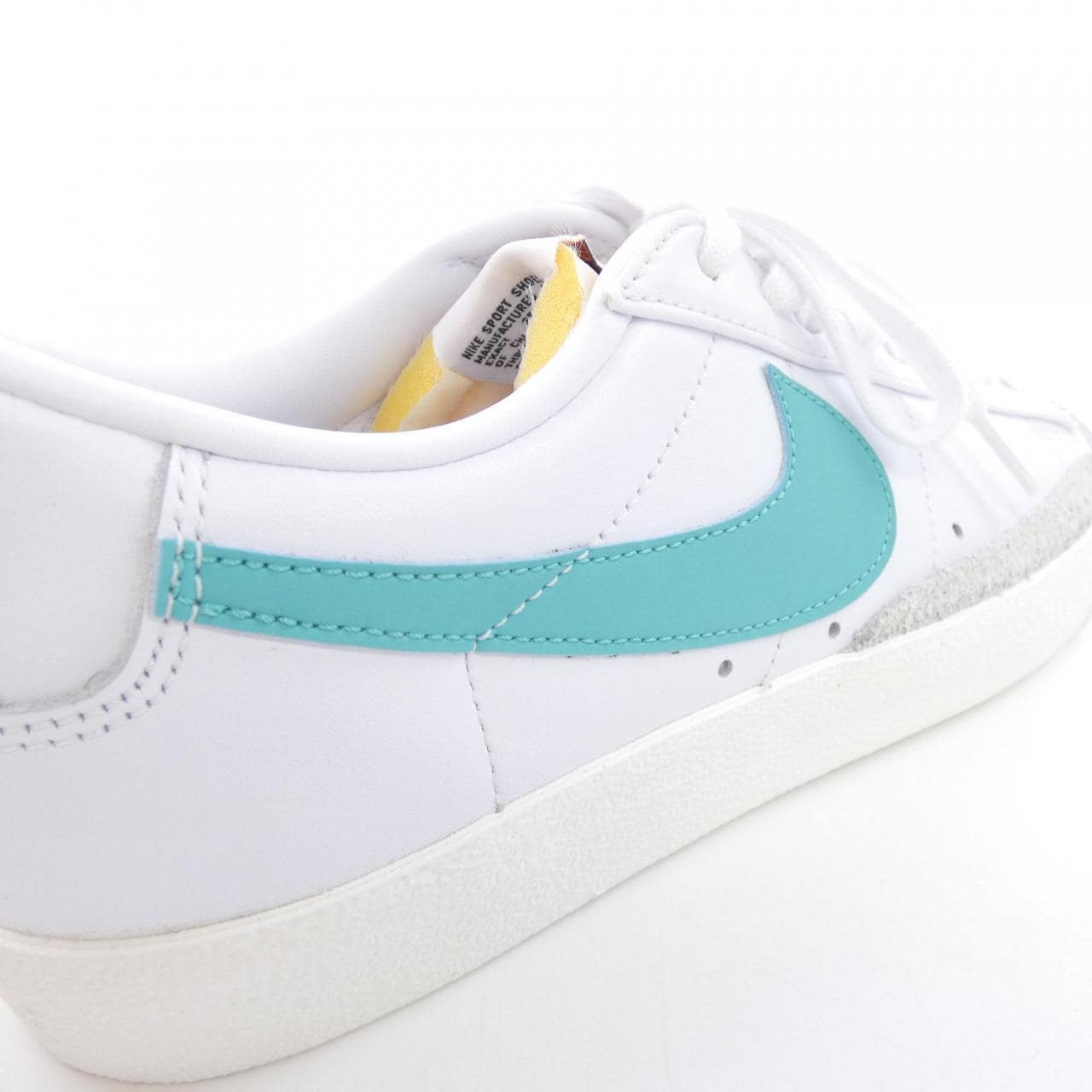 ナイキ NIKE スニーカー