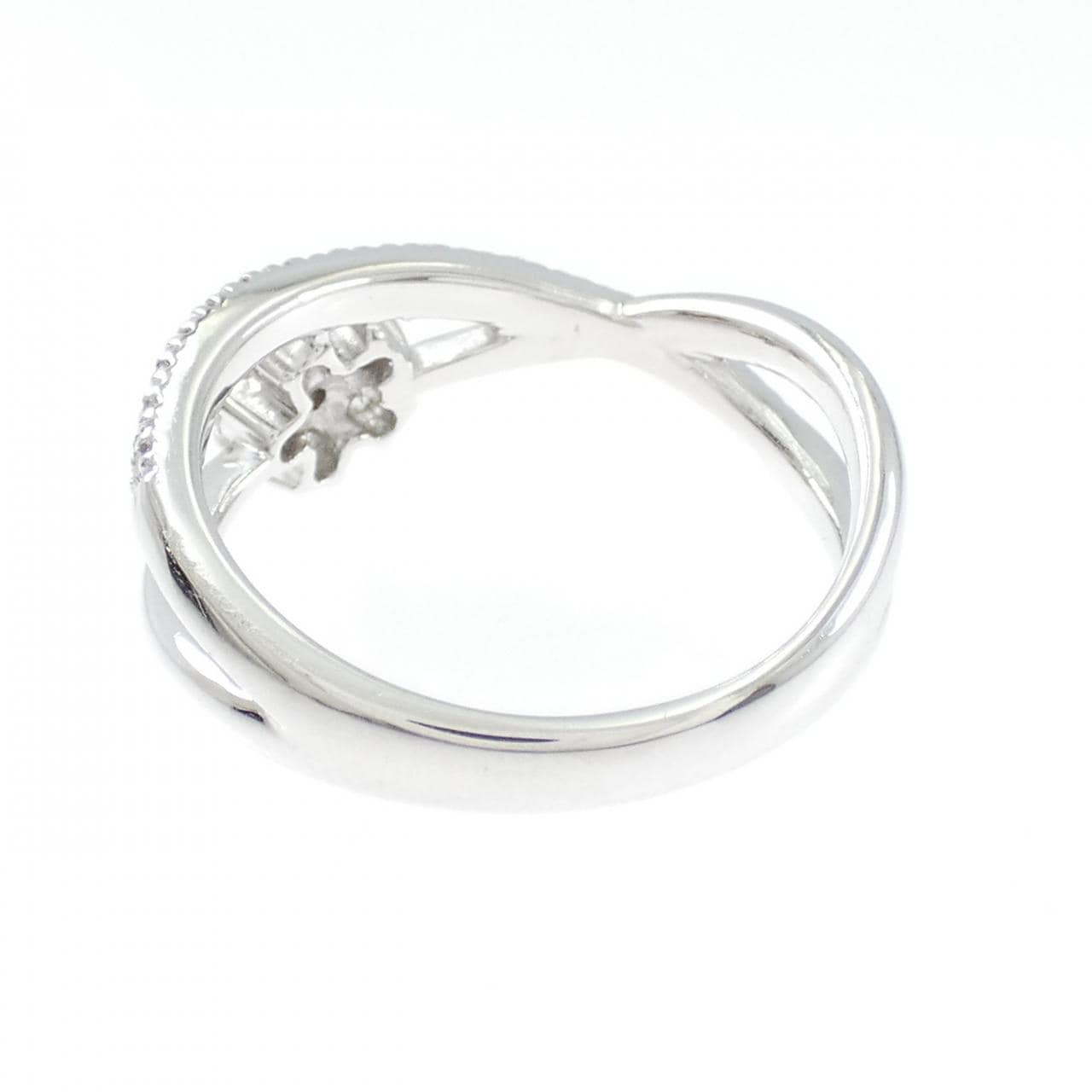 K18WG フラワー ダイヤモンド リング 0.27CT