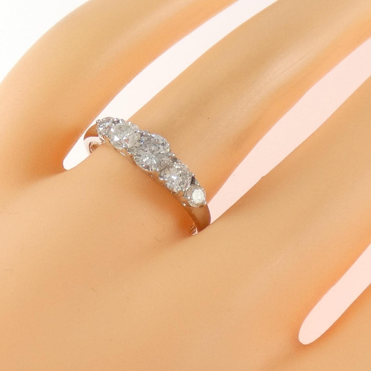 PT900 ダイヤモンド リング 1.00CT