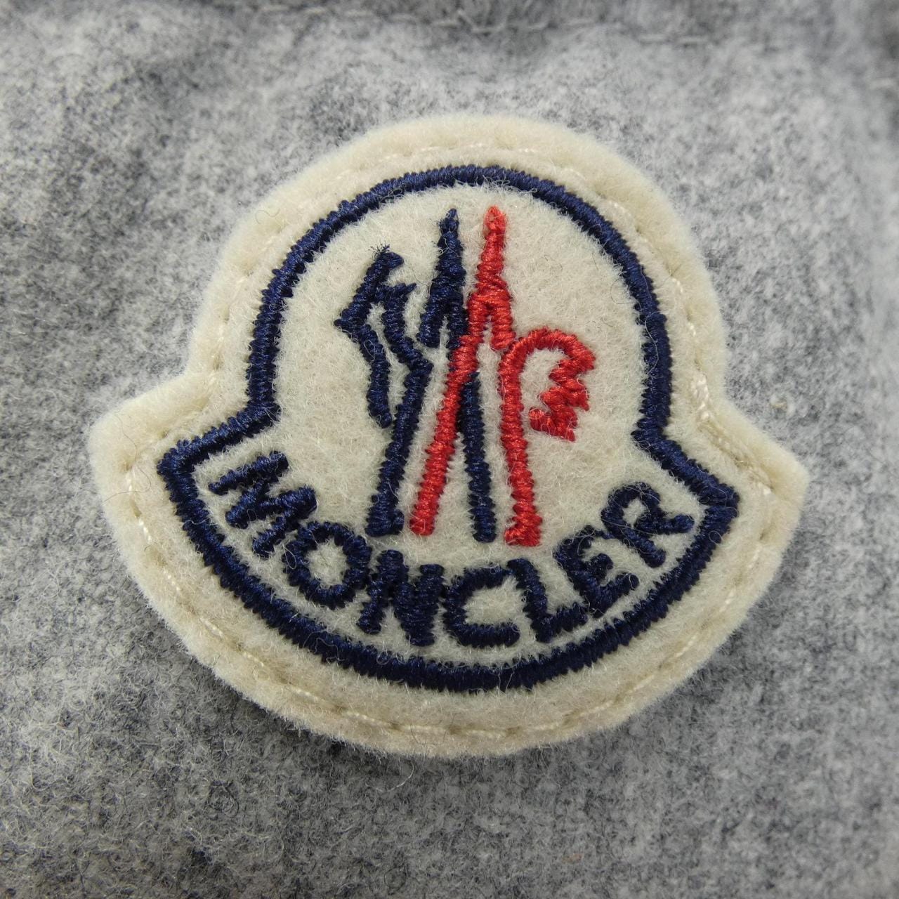 モンクレール MONCLER ダウンジャケット