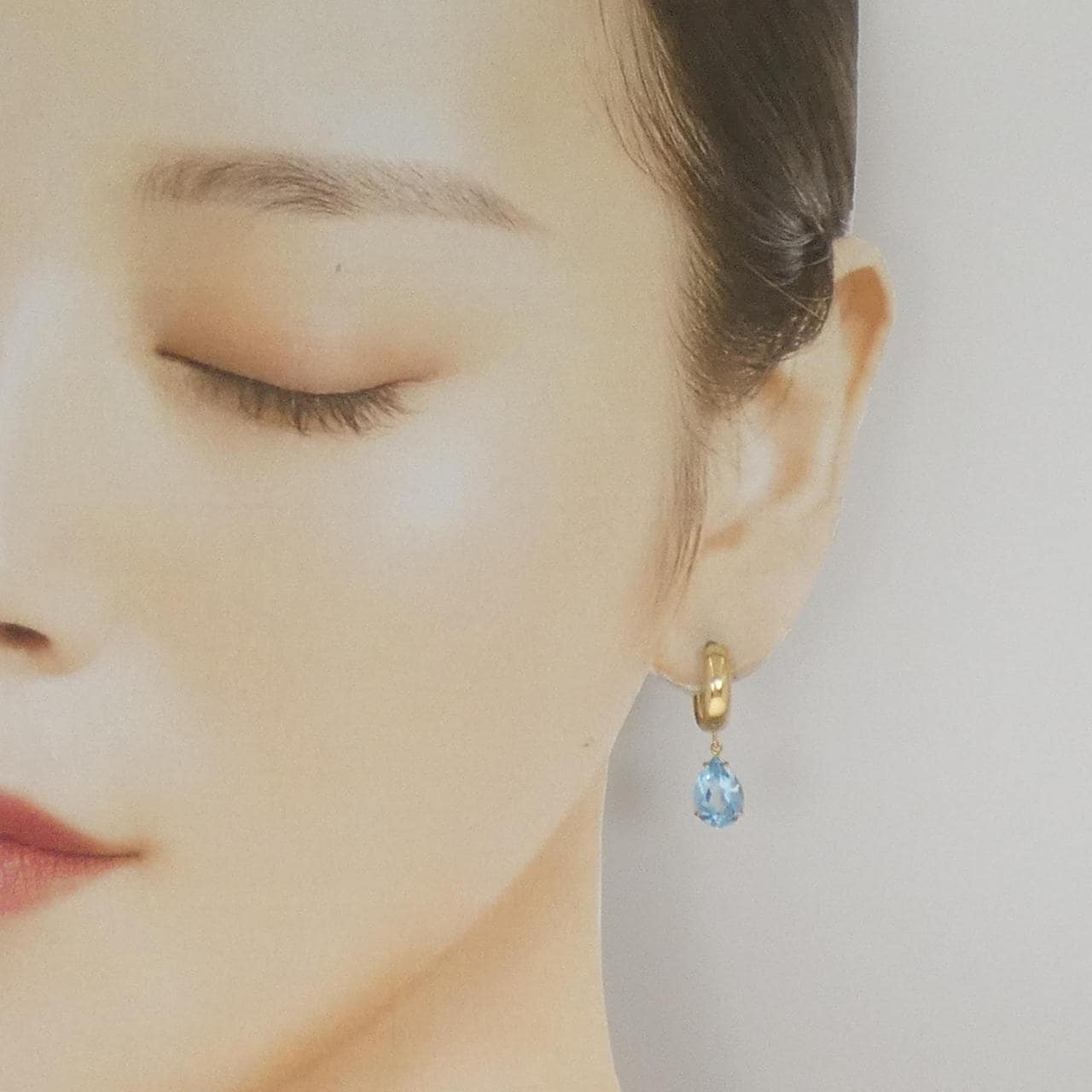 K18YG ブルートパーズ ピアス