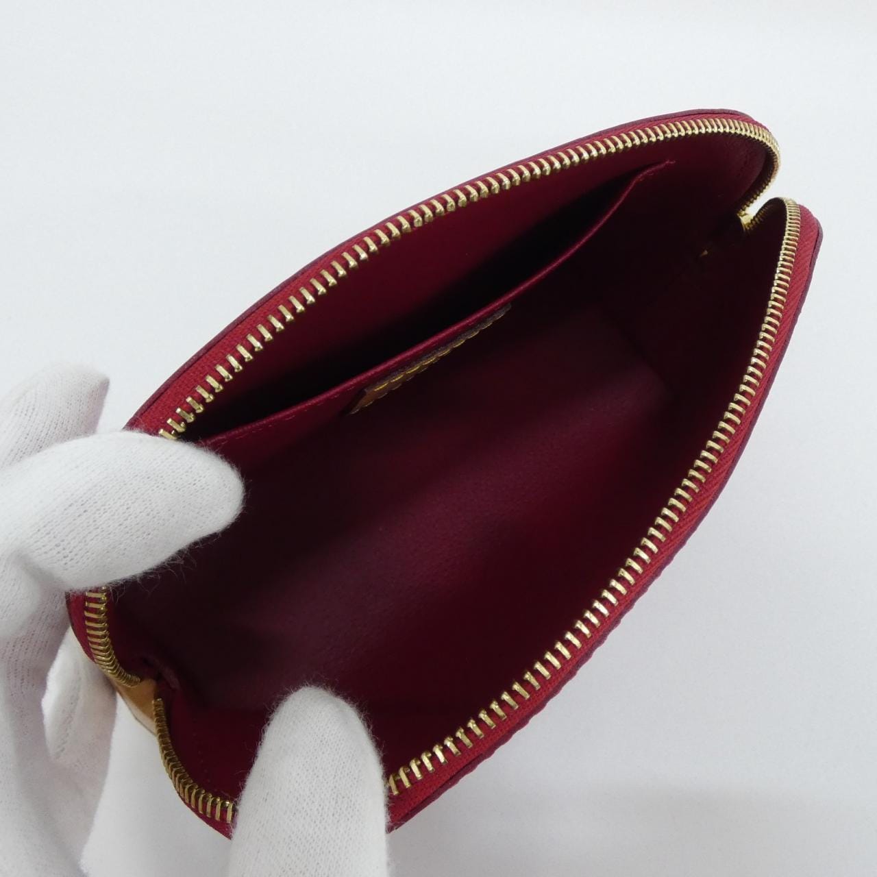 ルイヴィトン ヴェルニ ポシェット コスメティック M91496 ポーチ