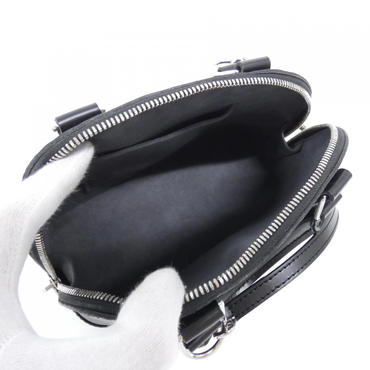 ルイヴィトン エピ アルマBB M24645 バッグ