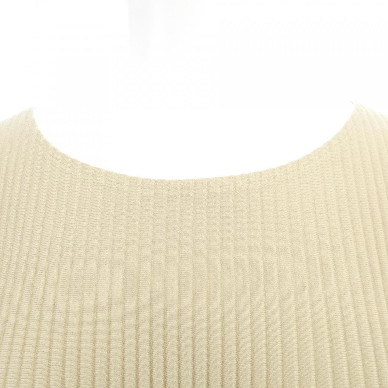 プリーツプリーズ PLEATS PLEASE PP33-FK273 トップス