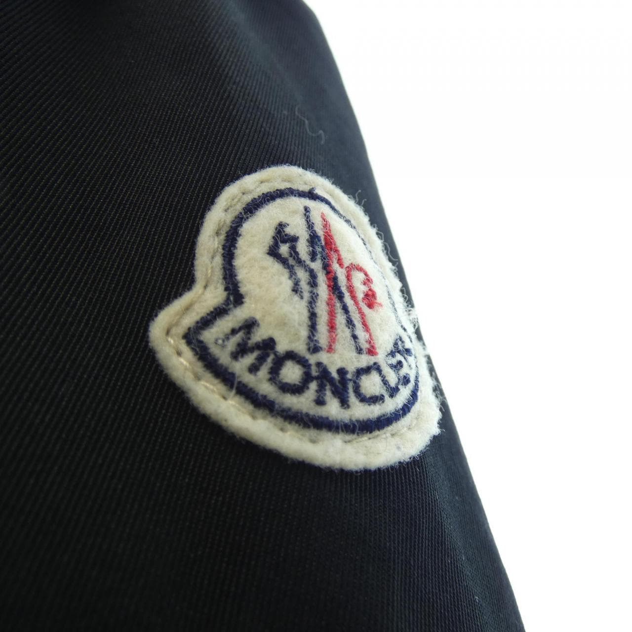 モンクレール MONCLER ダウンジャケット