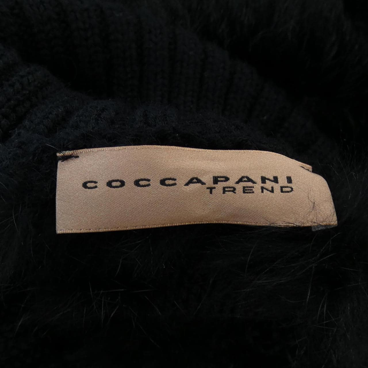 コカパーニ COCCAPANI ケープ