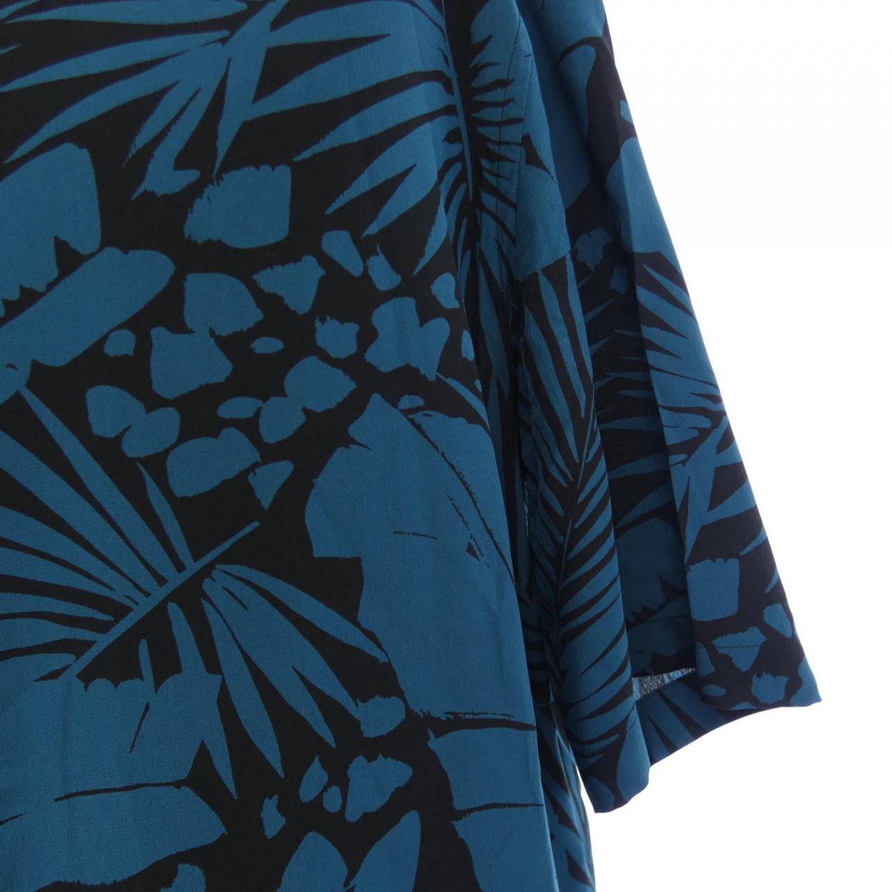 サンローラン SAINT LAURENT 601070 Y2C63 S／Sシャツ