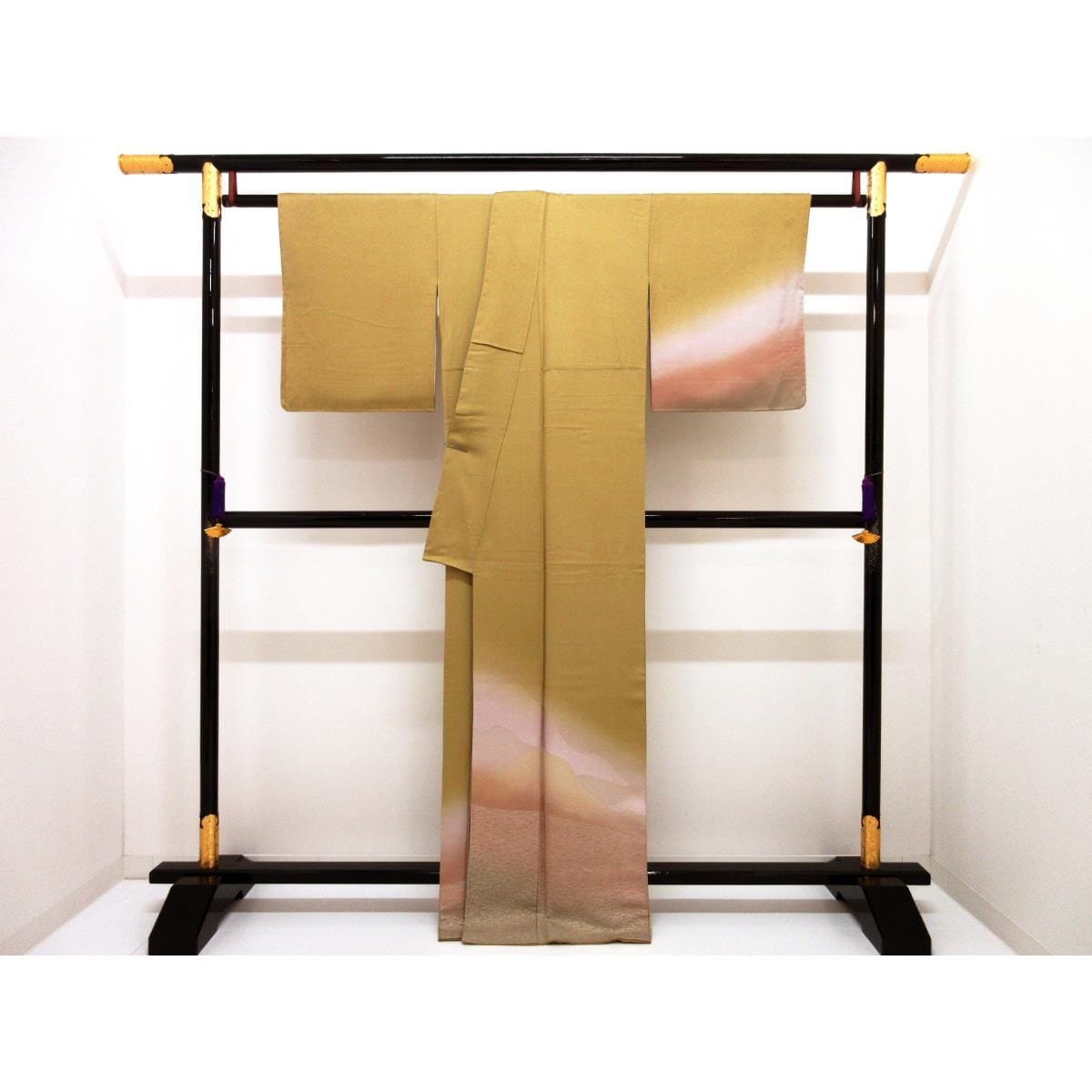 訪問着　縫取ボカシ染　五本骨扇