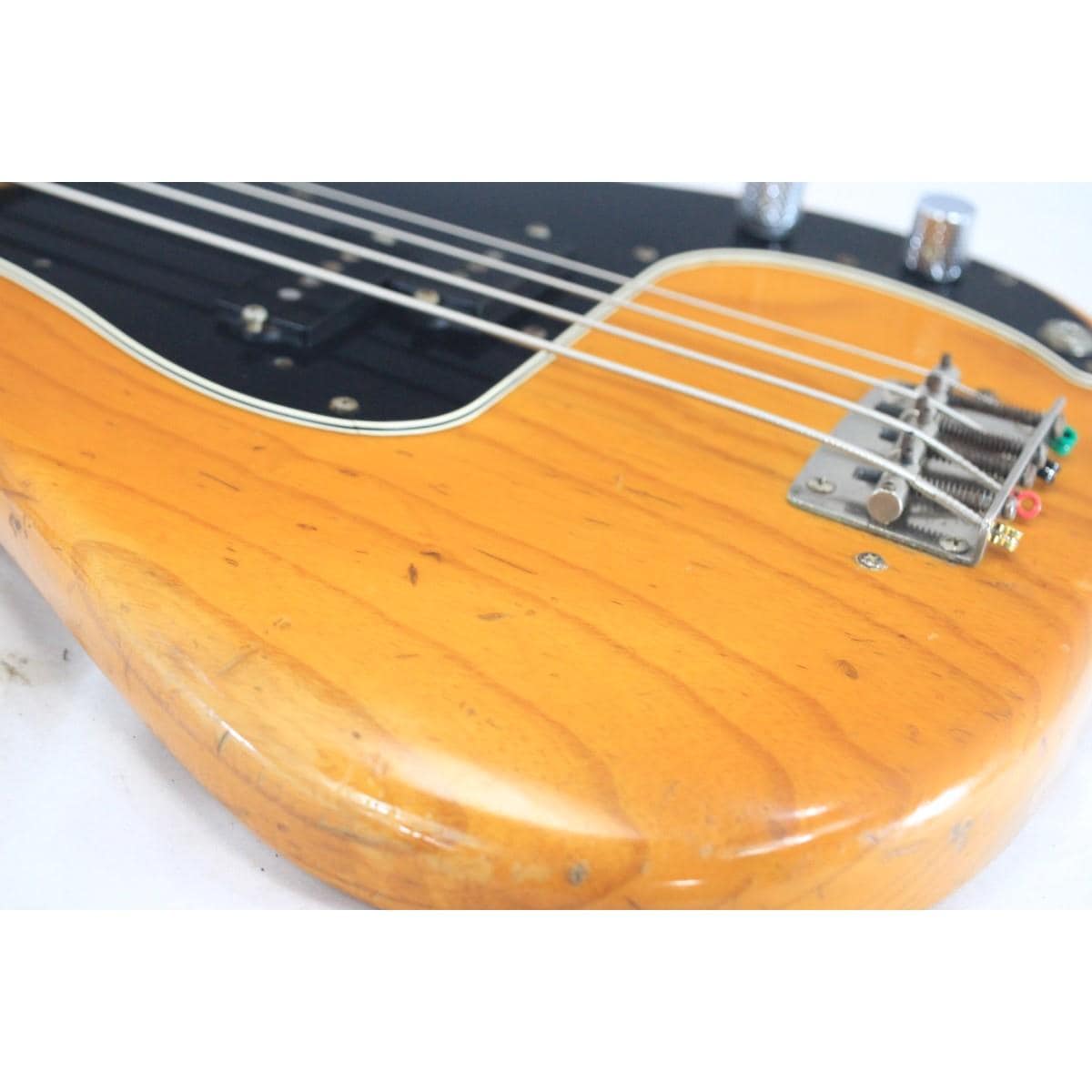 FENDER  PRECISION BASS