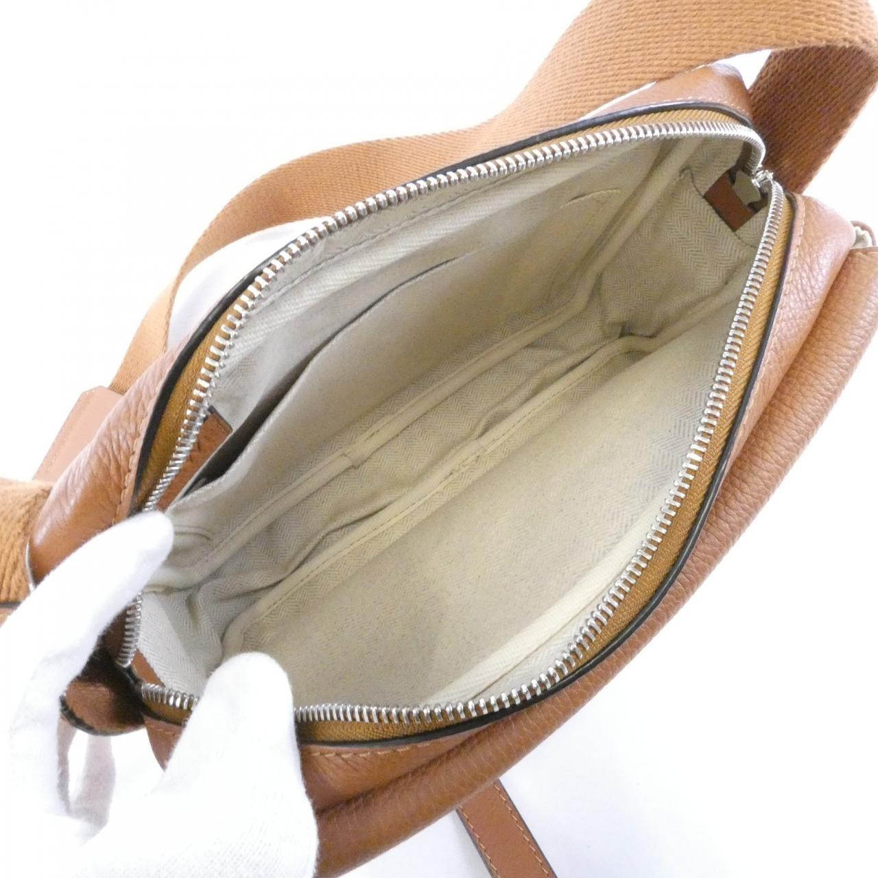 ロエベ ミリタリー メッセンジャー XS B553A72X22 ショルダーバッグ