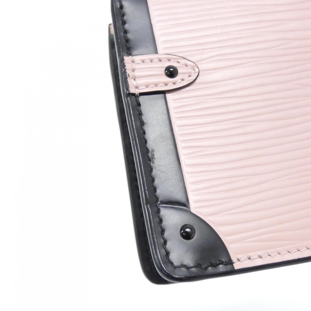 ルイヴィトン エピ トランク ミュルティ カルト M67506 カード＆パスケース