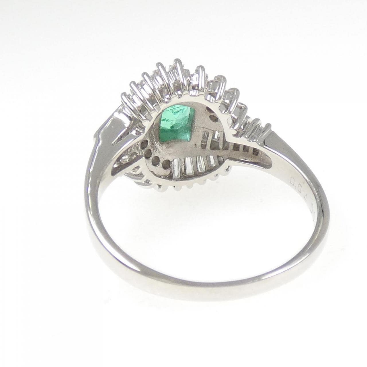 PT900 エメラルド リング 0.64CT