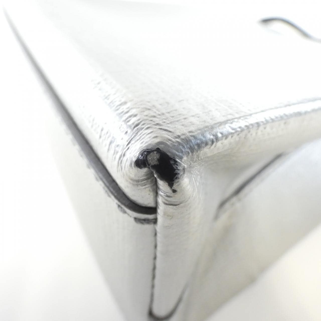 バレンシアガ ショッピング ノース サウス トート 597858 0AI4N バッグ