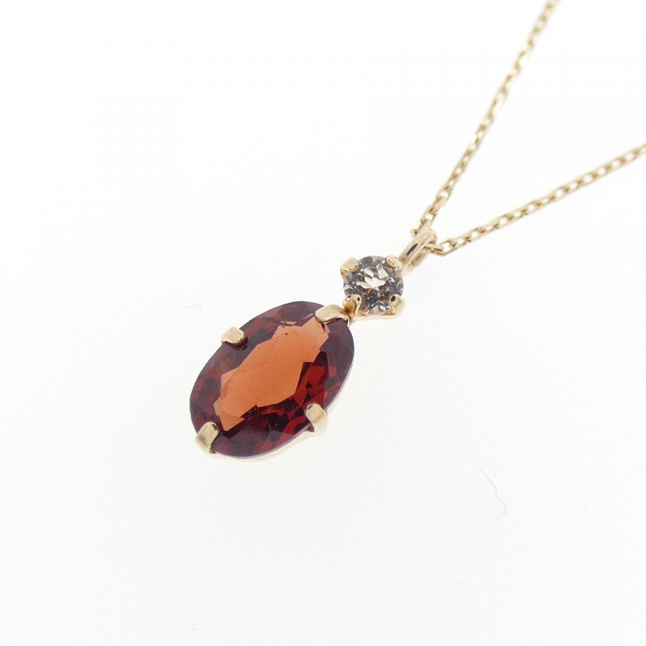 [BRAND NEW] K10YG Garnet Necklace