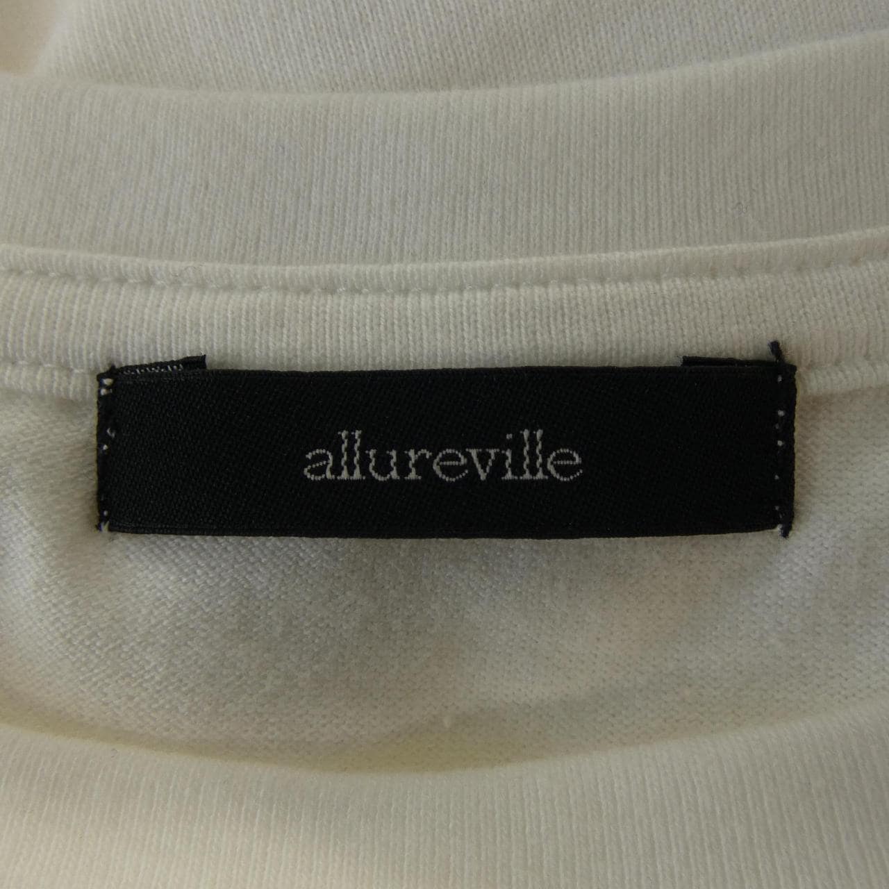 アルアバイル allureville Tシャツ