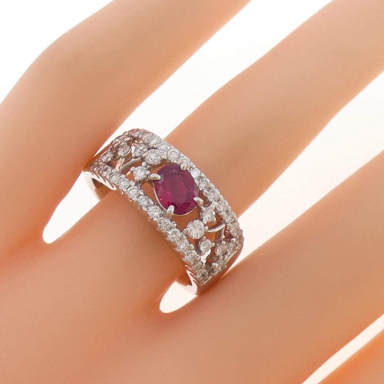 PT900 ルビー リング 0.70CT