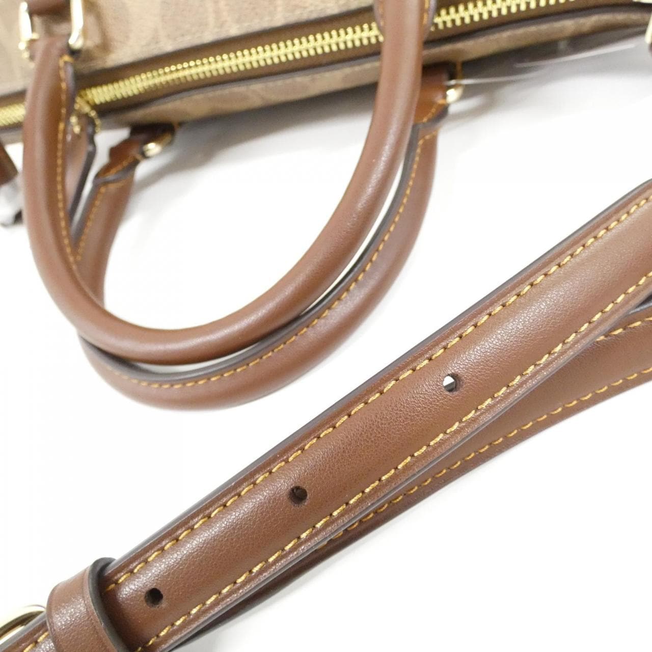 【新品】コーチ CW422 バッグ