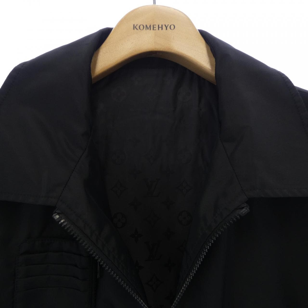 ルイヴィトン LOUIS VUITTON ナイロンユティリティジャケット HIB46WRWK ジャケット
