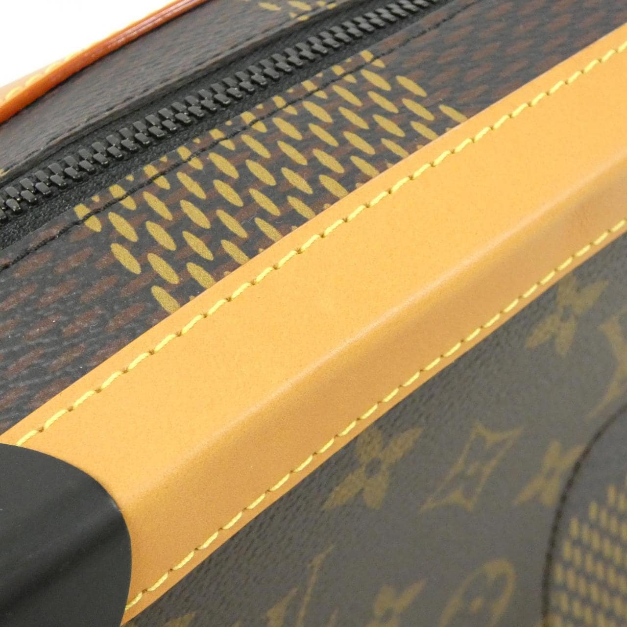 ルイヴィトン ダミエ ジャイアント(LVスクエアード) ソフトトランク N40381 ショルダーバッグ