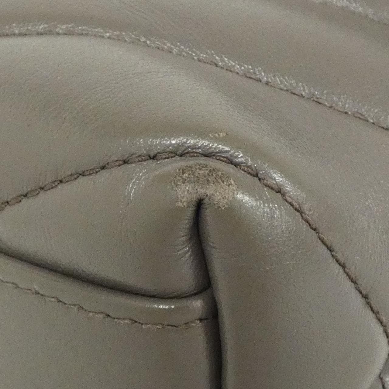 サンローラン ルル トイ バッグ 467072 DV706 ショルダーバッグ