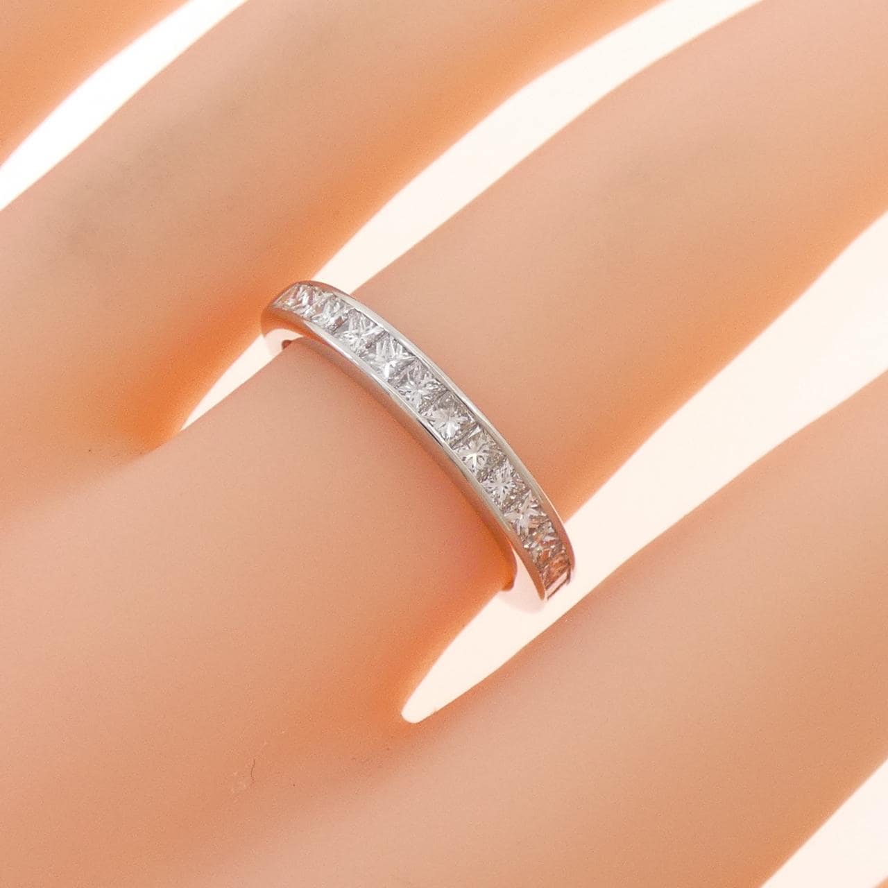 PT900 ハーフエタニティ ダイヤモンド リング 0.85CT