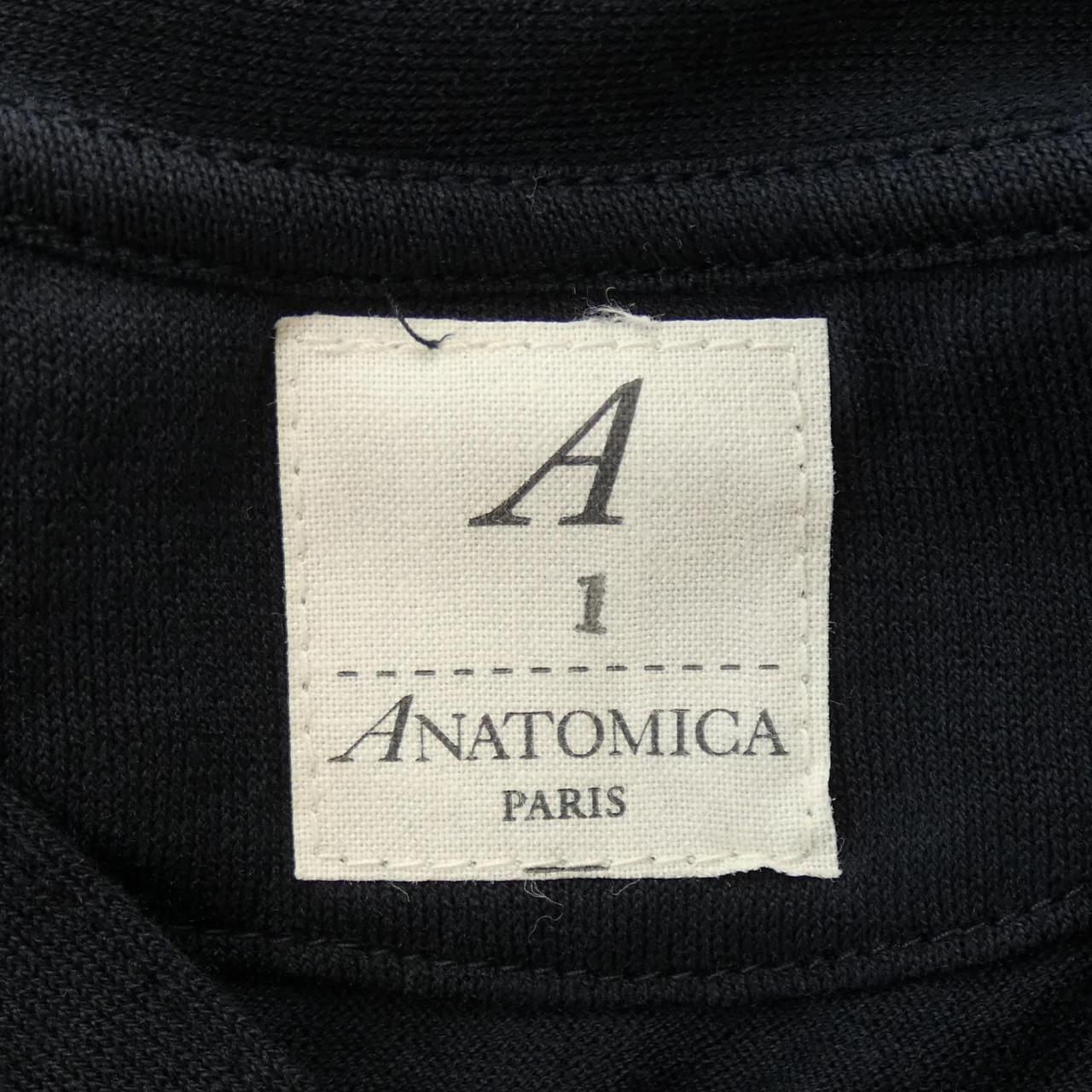 Mika Anato ANATOMICA polo shirt