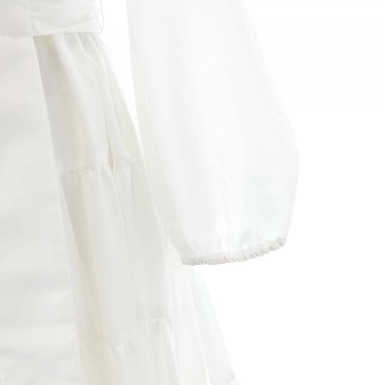 ジェンヌ JENNE ワンピース