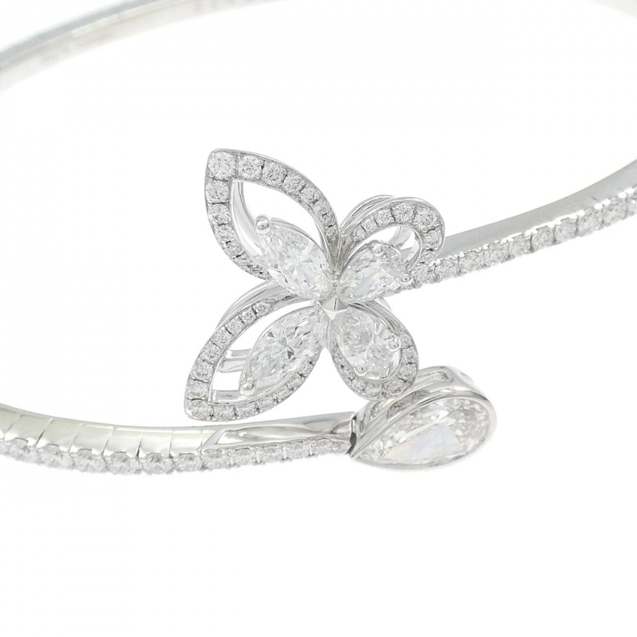 グラフ バタフライ ダイヤモンド ブレスレット