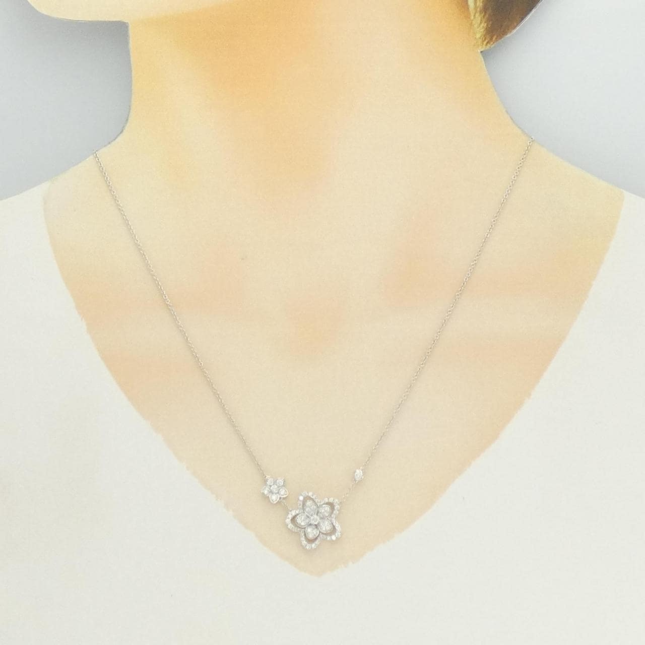 グラフ ワイルドフラワー ダブルダイヤモンド ネックレス