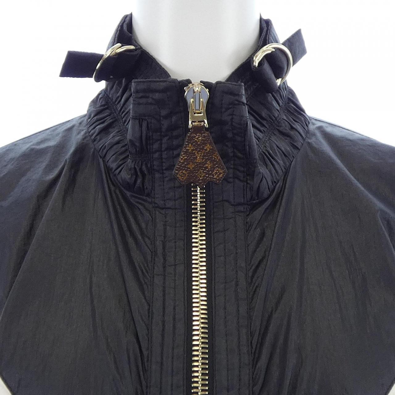 ルイヴィトン LOUIS VUITTON FROW13Y27 ブルゾン