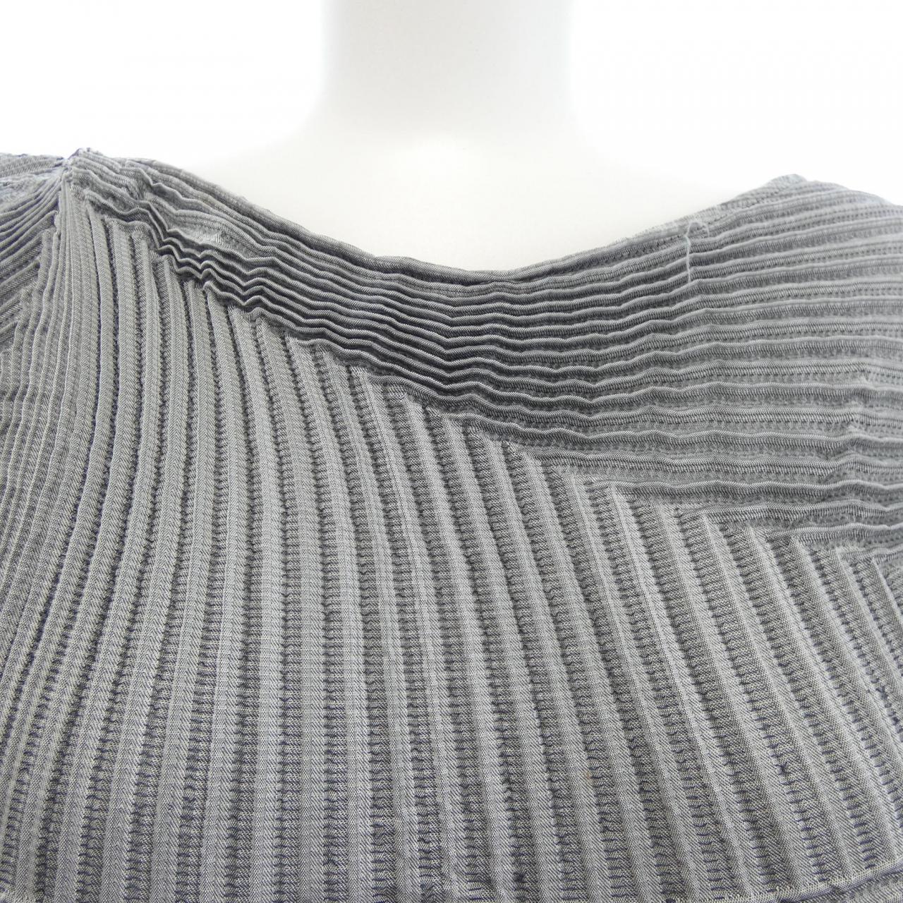 イッセイミヤケ ISSEY MIYAKE IM93FJ029 トップス