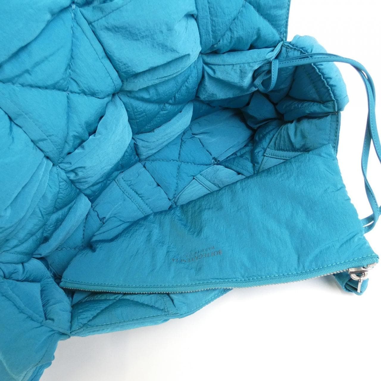 ボッテガヴェネタ 628951 VBO81 ショルダーバッグ