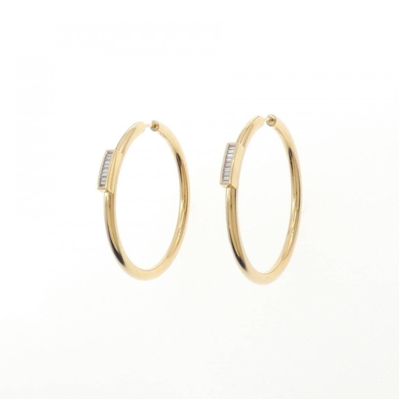 セリーヌ システム ラージ ピアス