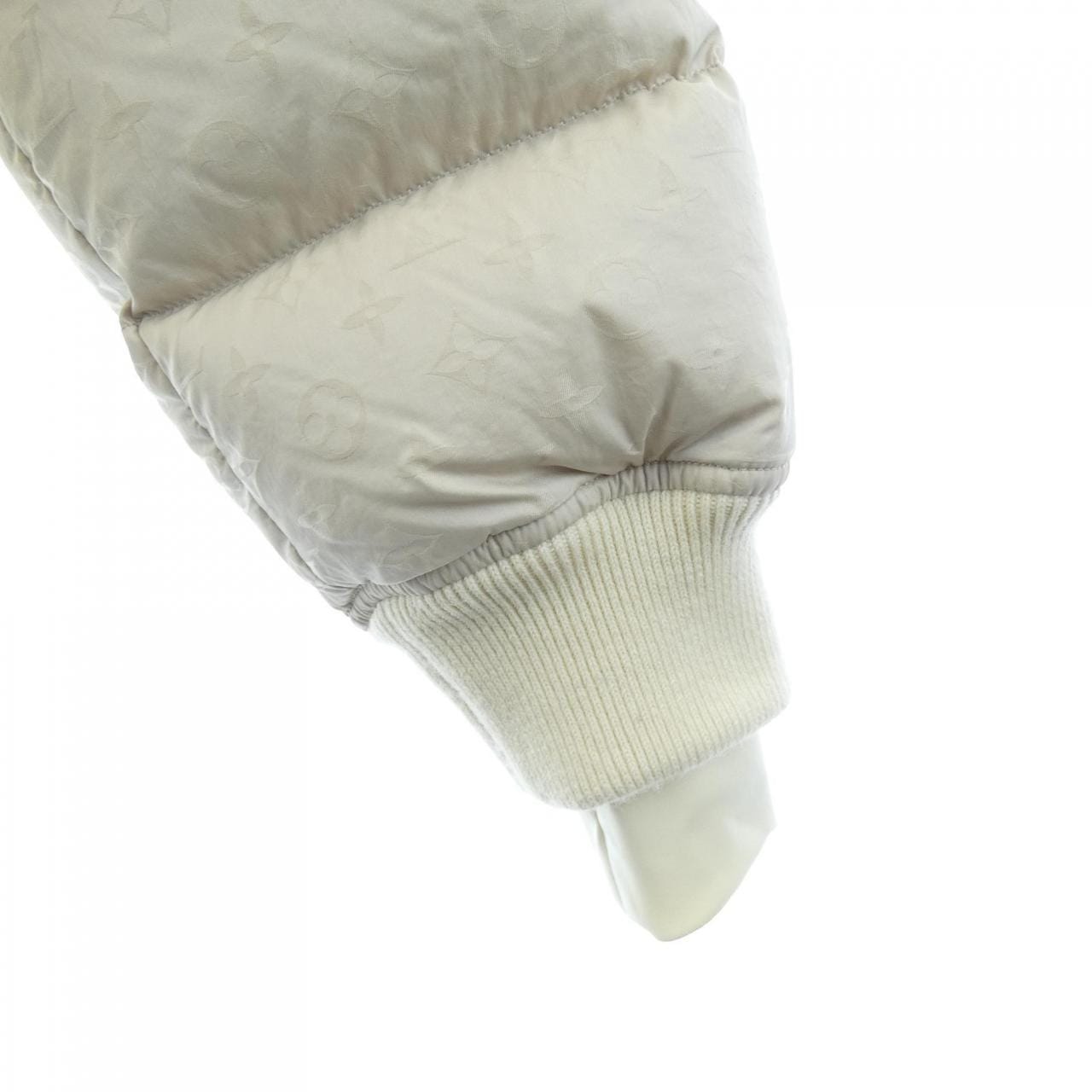 ルイヴィトン LOUIS VUITTON クロップドモノグラムパファジャケット FQOW15CAR ブルゾン