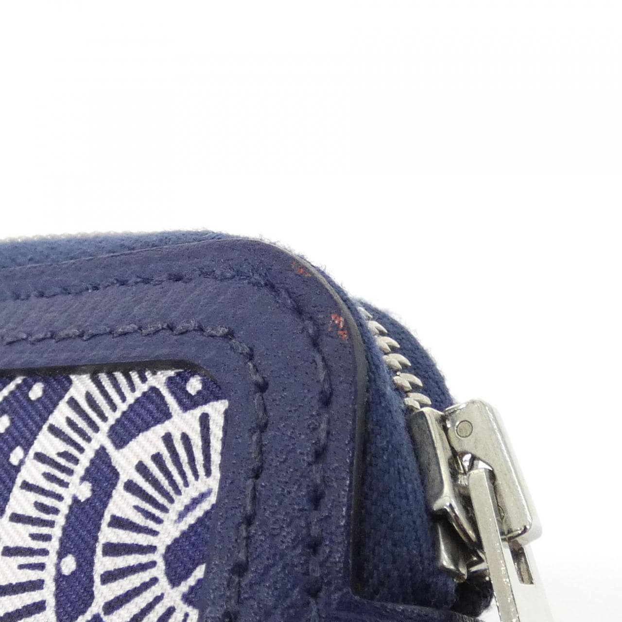 エルメス EPERON D'OR BANDANA ソワ クール 069691CK 財布