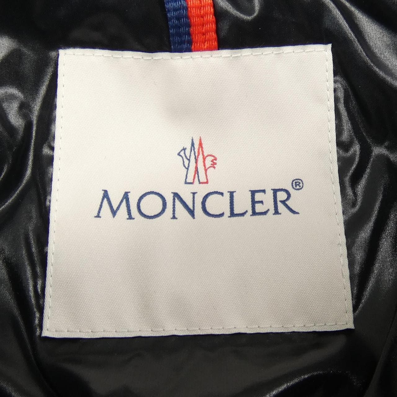 モンクレール MONCLER ダウンジャケット