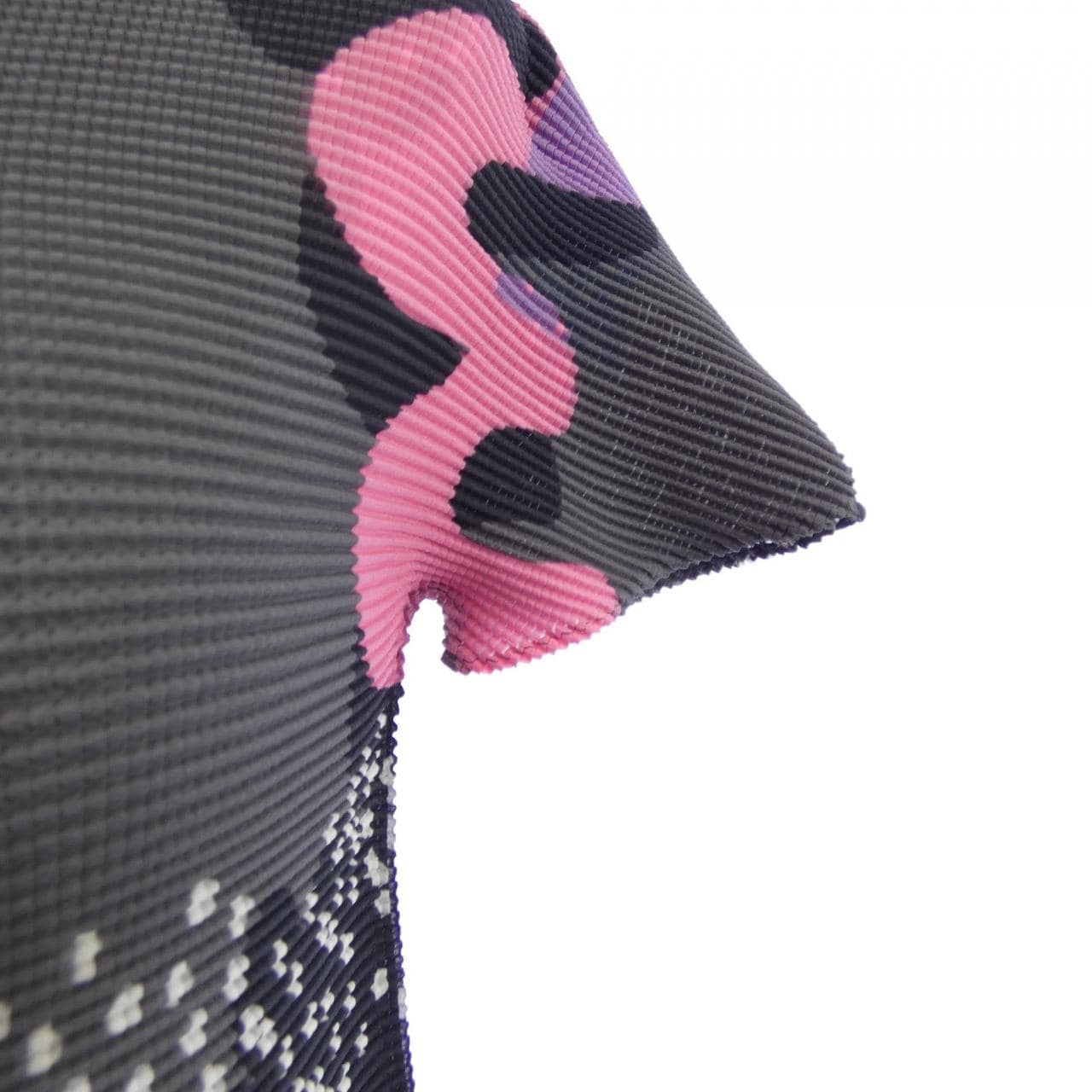 ミーイッセイミヤケ me ISSEY MIYAKE MI83FK365 トップス