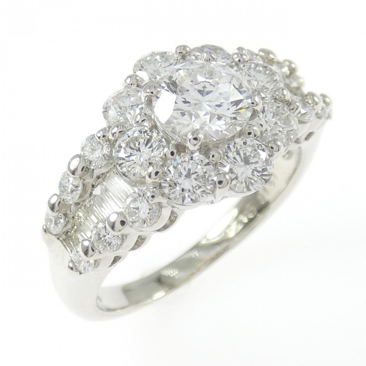 PT900 ダイヤモンド リング 0.716CT E SI1 3EXT H&C