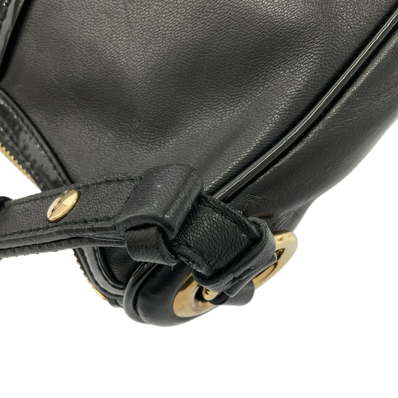 サルヴァトーレフェラガモ 21 E168 ショルダーバッグ