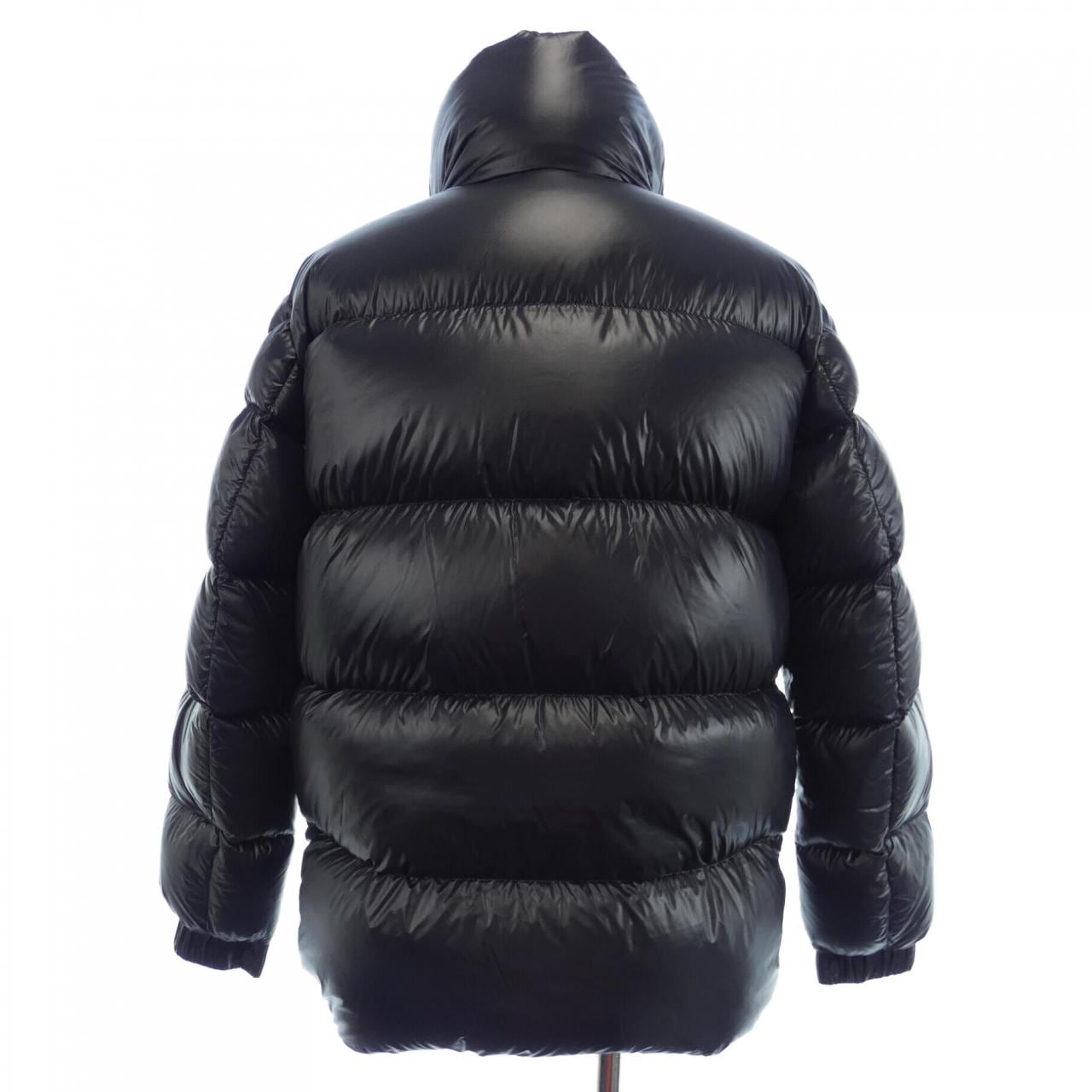 モンクレール MONCLER ダウンジャケット