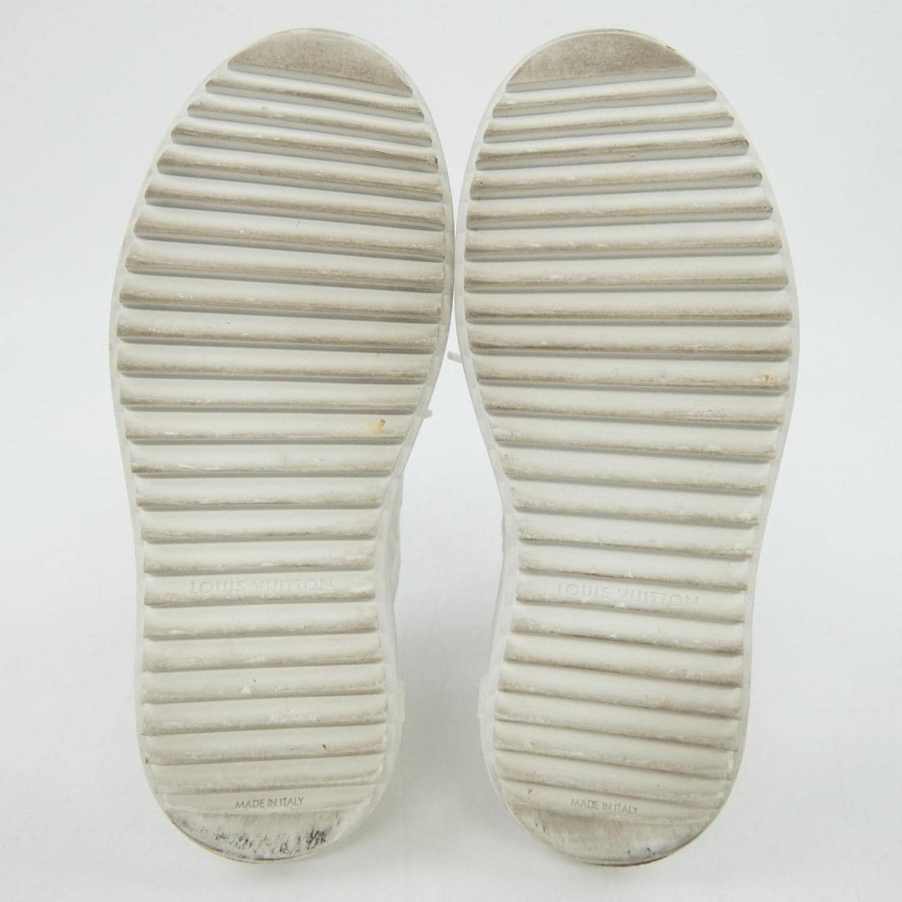 ルイヴィトン LOUIS VUITTON モノグラムパターン タイムアウトライン スニーカー