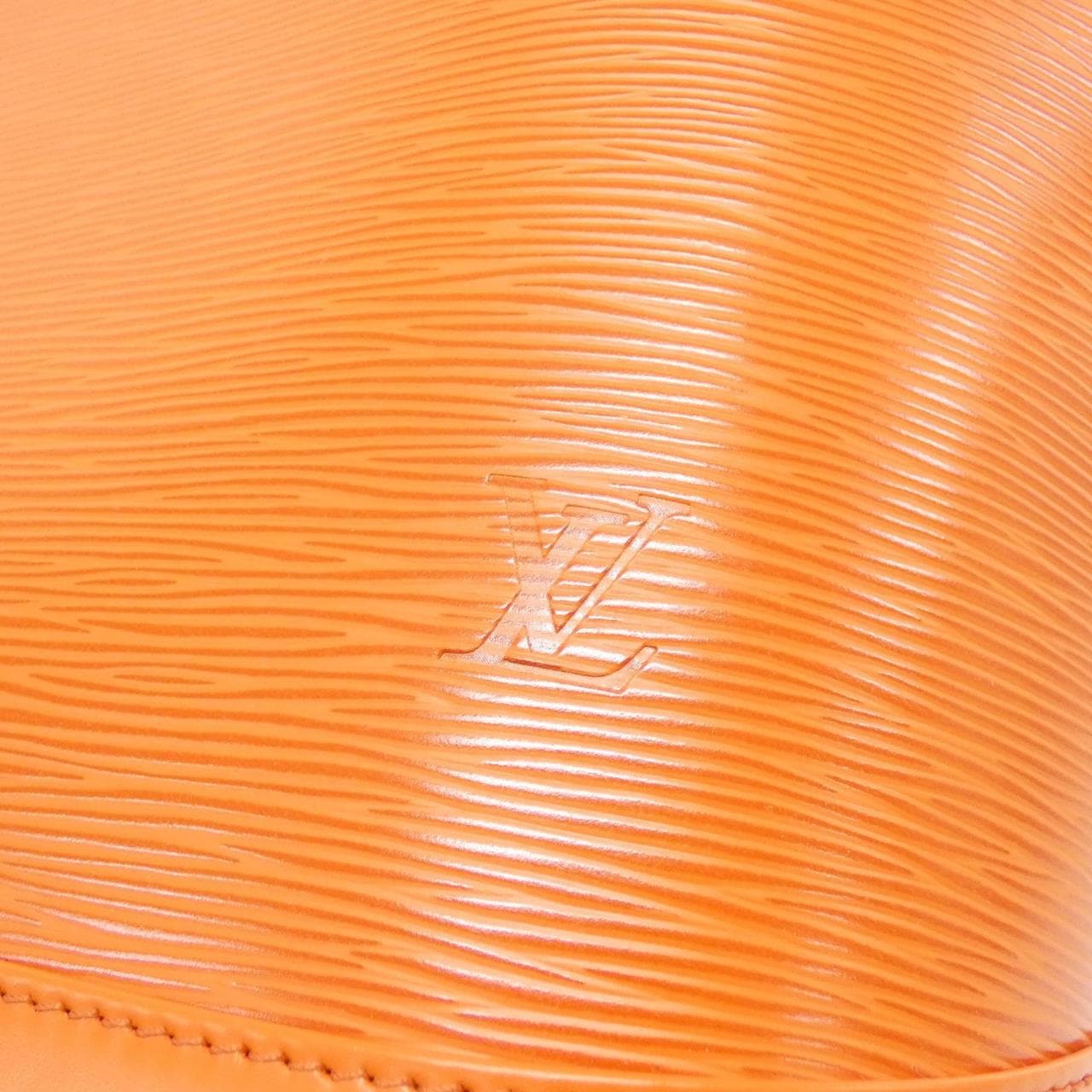 ルイヴィトン エピ アルマ GM M40633 バッグ